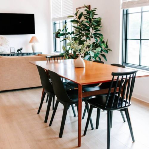 You can enjoy your meals together at the large dining table (seating for six), and this area also doubles as the perfect bright spot to get some work done.