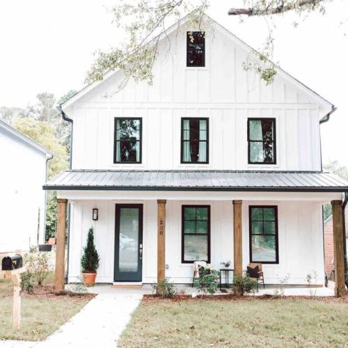 Step out onto the front porch in the morning and enjoy a hot cup of coffee while relaxing in one of the comfortable seats and watching the quiet neighborhood wake up. Plan for the day ahead or simply sit back and watch the morning unfold.
