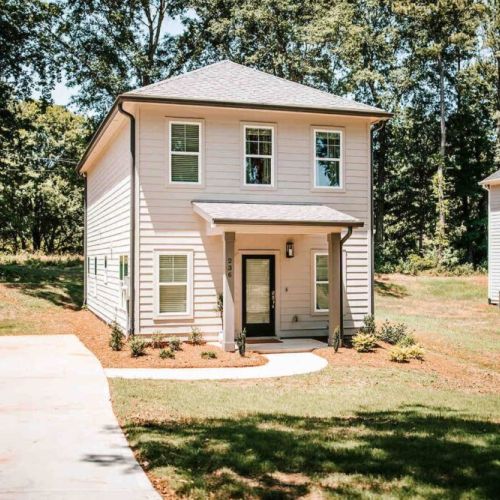 This stunning home is Ideally located close to the university, the stadium, the Classic Center, and downtown, making it a great location for tourists, business travelers, and students!