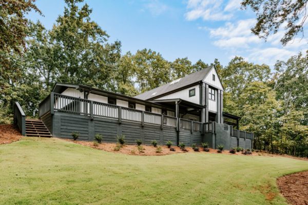 Luxe Gainesville Retreat by MHM Luxury Properties