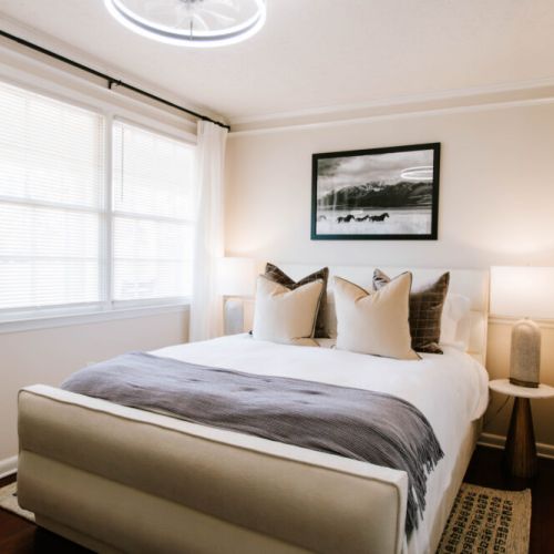 Wake up refreshed in this airy, luxe bedroom hideaway.