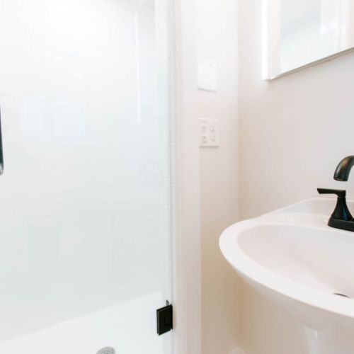 Bright, minimalist style—simple, chic, and spotless.