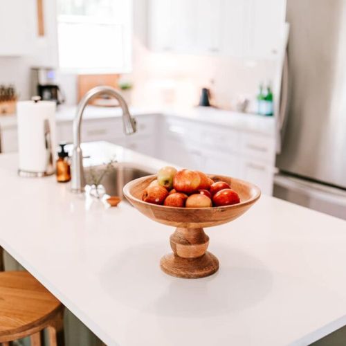 Effortless convenience: this island is equipped with a sink, dishwashing liquid, and tissue, making meal prep and cleanup a breeze.