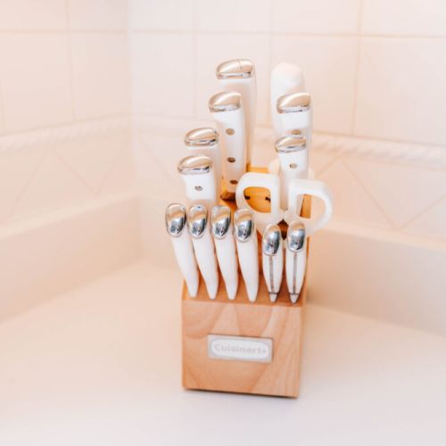 All set to slice, dice, and spice things up! Our kitchen is fully stocked and ready for your culinary creations.