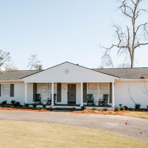 Welcome to your peaceful Southern retreat — a bright, beautifully styled home where comfort meets charm. Relax on the rocking-chair porch, unwind in serene surroundings, and enjoy a stay designed for effortless comfort and a touch of everyday luxury.