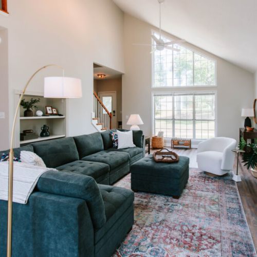 Kick off your shoes, sink into the cloud-soft sofa, and soak up all that natural light. This Vidalia living room was made for slow mornings, movie nights, and everything in between.