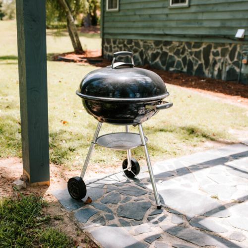 Whether it’s burgers, BBQ, or marshmallows on a stick—this backyard grill is ready for your next flavor-packed adventure.