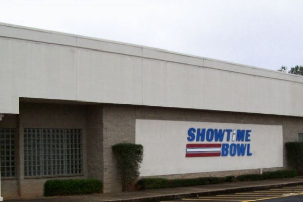 Showtime Bowling Center